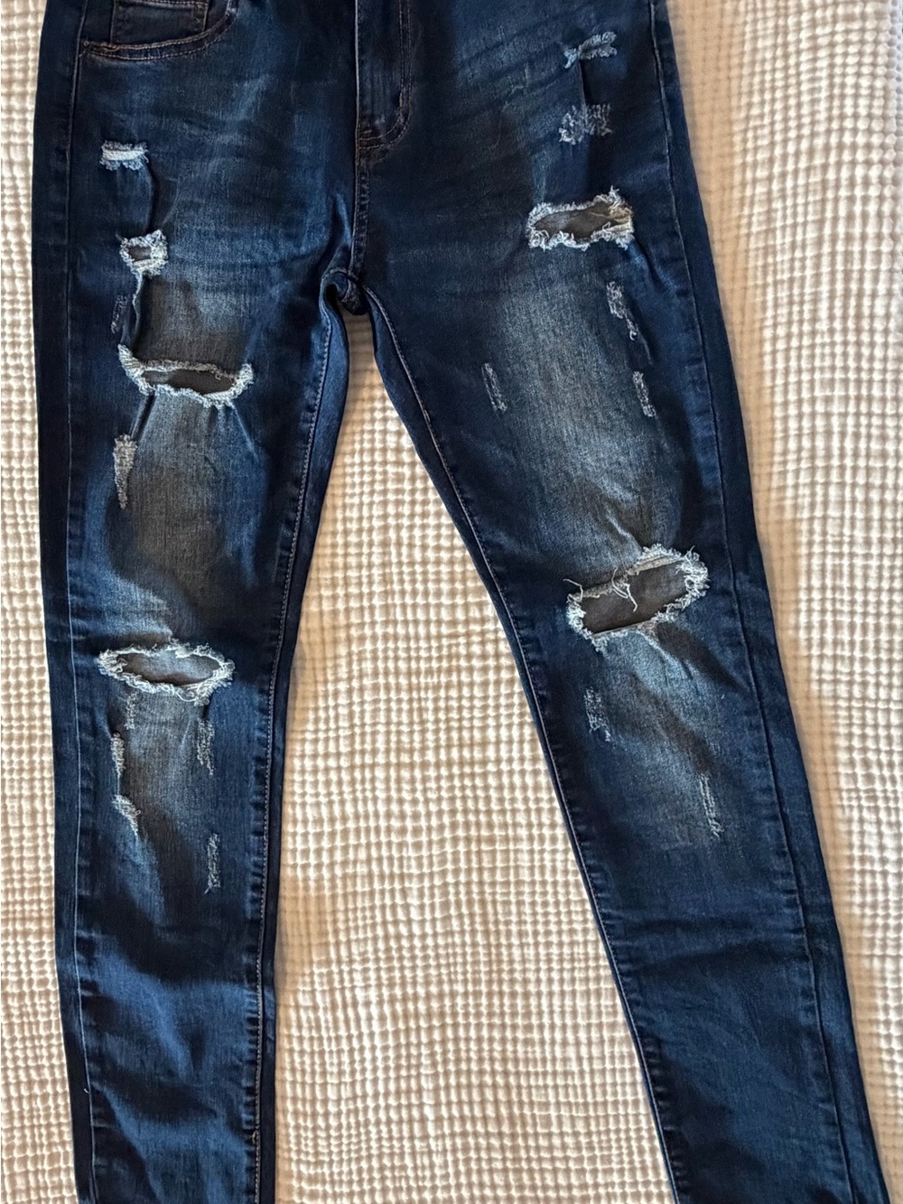 Sergio Valente Dark Blue Distressed Skinny Jeans Sz M NWOT